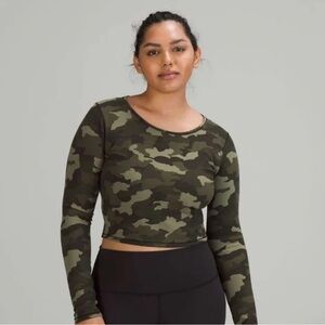 Lululemon Wunder Train Cropped Camo long sleeve